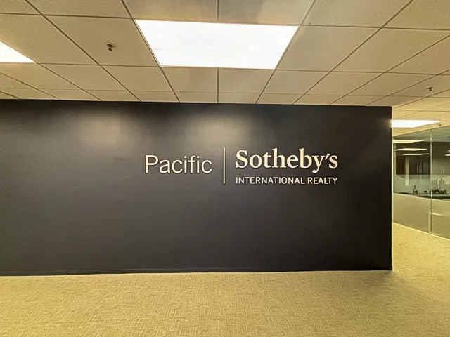 Black Custom Vinyl Signs in San Marcos